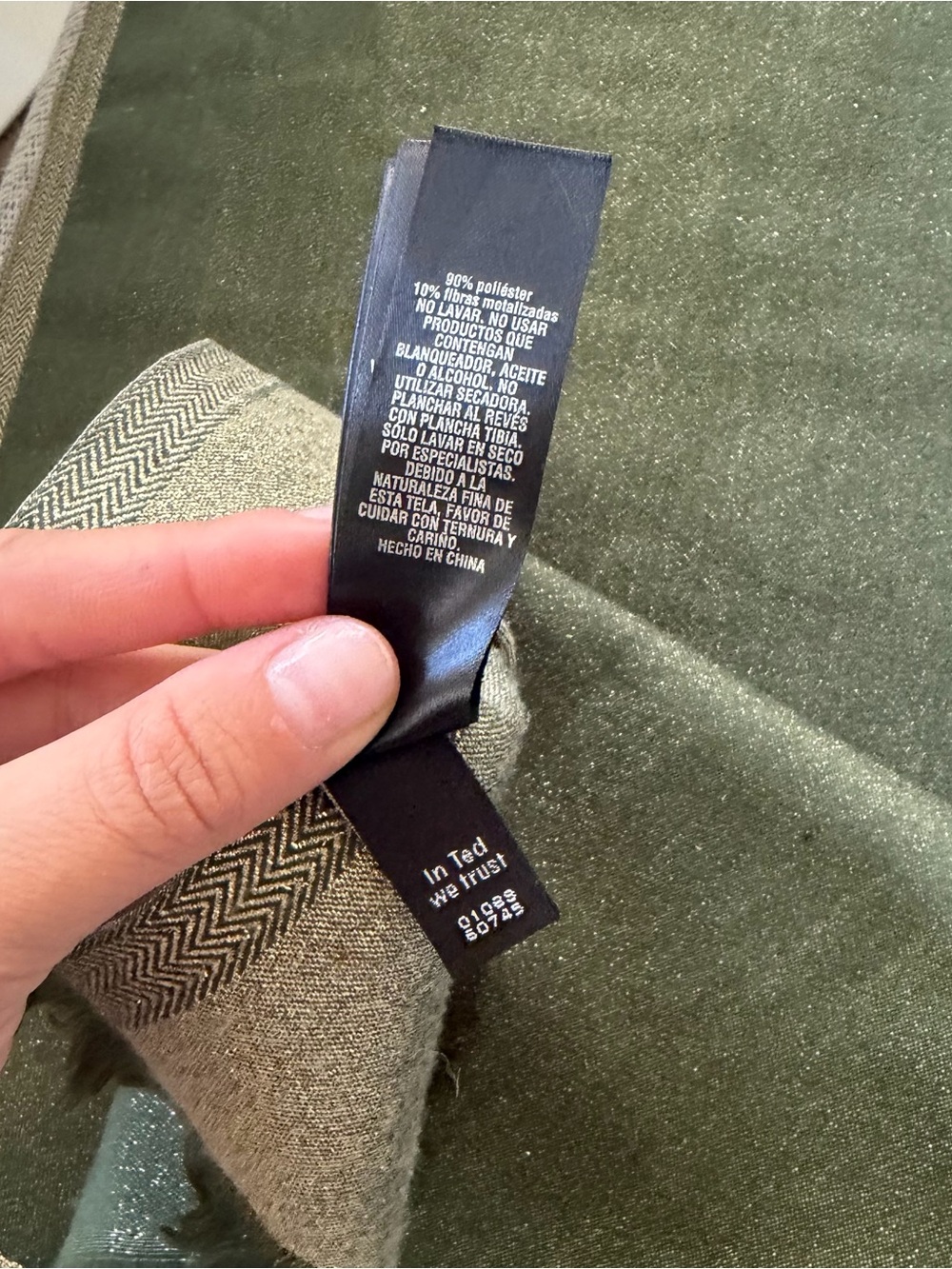 TED BAKER SCARF/WRAP! - Picture 5 of 6